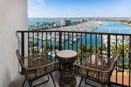 Sheraton San Diego & Marina - 38