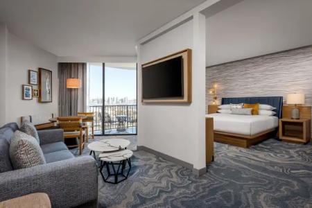 Sheraton San Diego & Marina - 61