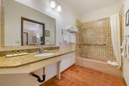 Best Western Plus Hacienda Old Town - 36