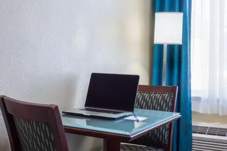 Holiday Inn Express San Diego SeaWorld, an IHG - 42