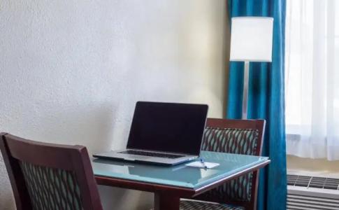 Holiday Inn Express San Diego SeaWorld, an IHG - 14