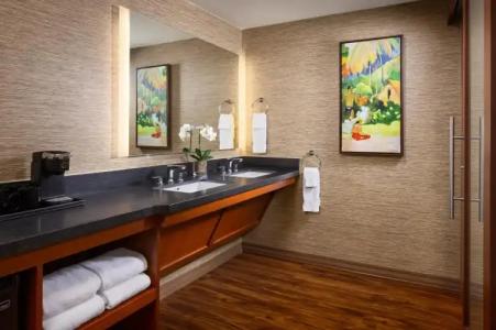 Catamaran Resort and Spa - 9