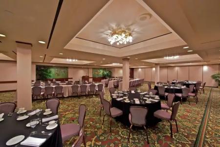 Catamaran Resort and Spa - 16