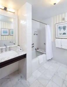 L'Auberge Del Mar Resort and Spa - 8