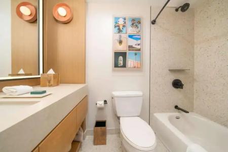 Hilton San Diego Gaslamp Quarter - 8