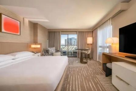 Hilton San Diego Gaslamp Quarter - 2