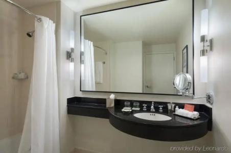 Loews Philadelphia - 40