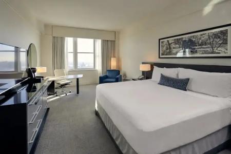 Loews Philadelphia - 5