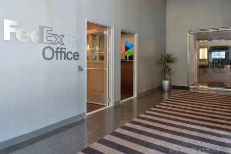 Loews Philadelphia - 35