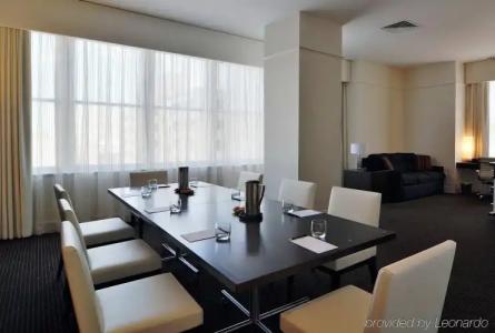 Loews Philadelphia - 31