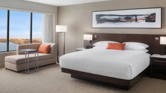 Delta Philadelphia Airport - 5