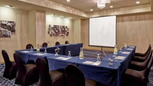 Delta Philadelphia Airport - 17