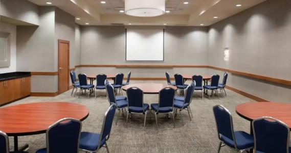 SpringHill Suites by Marriott Las Vegas Convention Center - 15