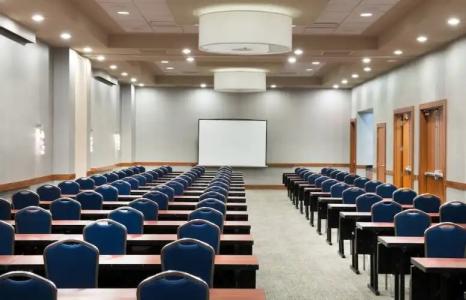 SpringHill Suites by Marriott Las Vegas Convention Center - 14