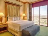 1 Bedroom Premium Tower Double Suite
