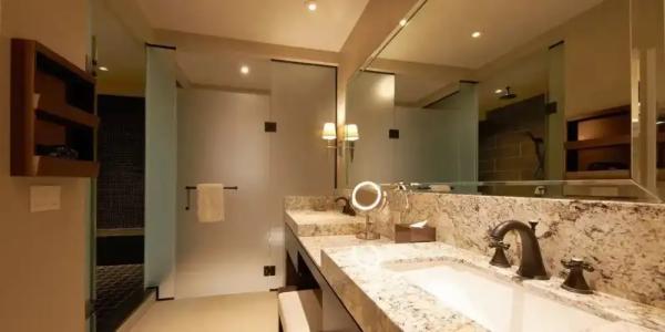 The Cromwell & Casino - 72