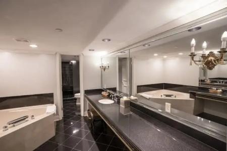 Bourbon Orleans - 217