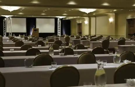 Renaissance New Orleans Arts Warehouse District - 37