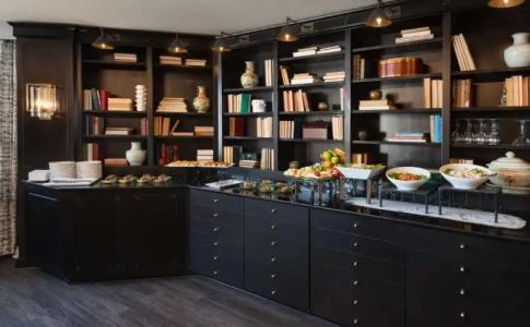 The Windsor Court - 12