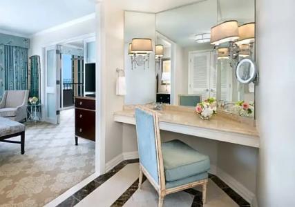 The Windsor Court - 108