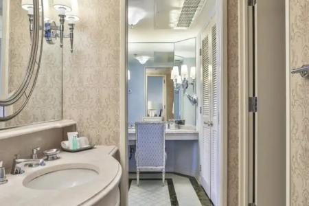 The Windsor Court - 10