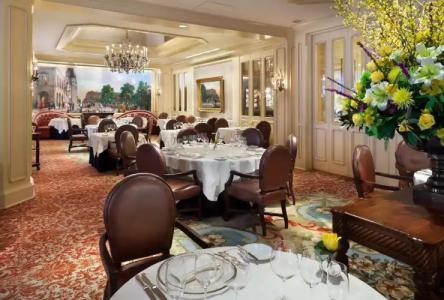 The Windsor Court - 36