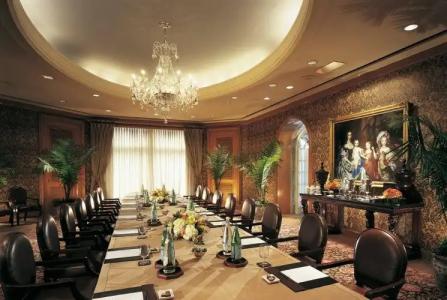 The Windsor Court - 17