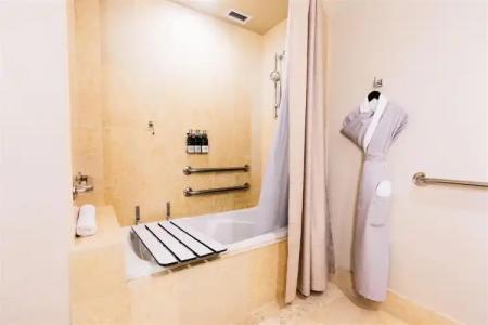 Hyatt at Olive 8 - 9