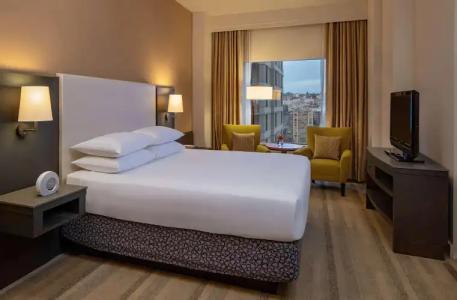 Hyatt at Olive 8 - 6