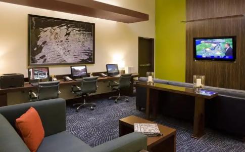 Courtyard Seattle Downtown / Pioneer Square - 25