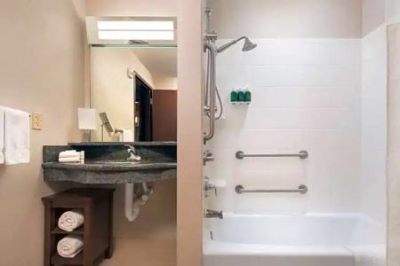 Courtyard Seattle Downtown / Pioneer Square - 67