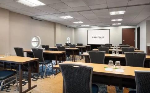 Courtyard Seattle Downtown / Pioneer Square - 17