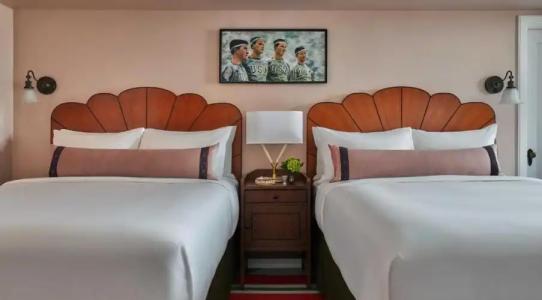 Graduate Seattle - 46