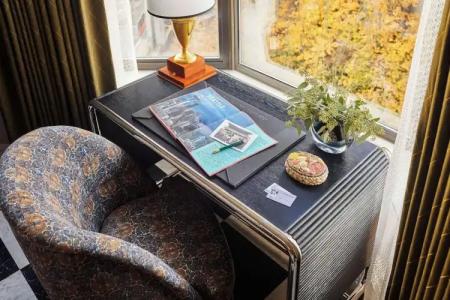 Graduate Seattle - 30