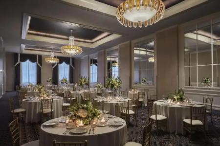 Graduate Seattle - 9