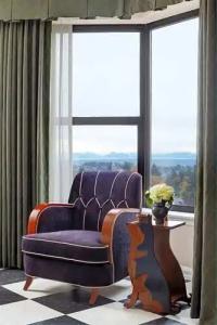 Graduate Seattle - 37