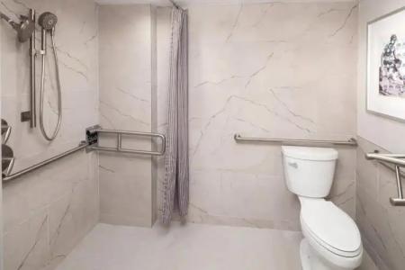 Warwick Seattle - 40