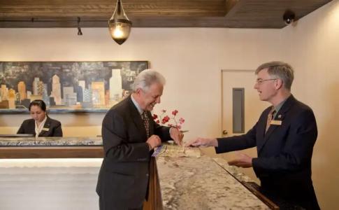 Warwick Seattle - 32