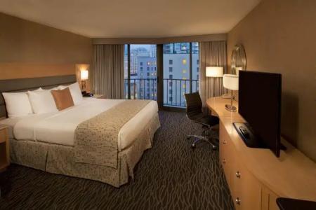 Warwick Seattle - 66