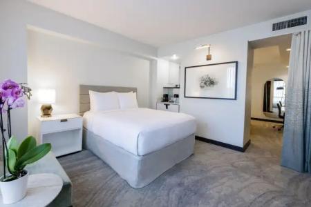 1000, LXRs & Resorts - 70