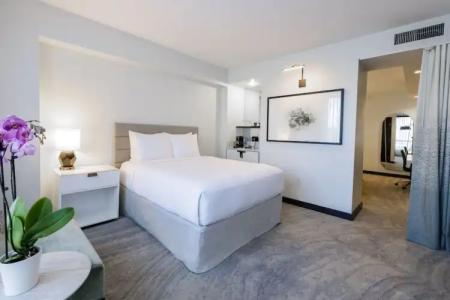 1000, LXRs & Resorts - 75