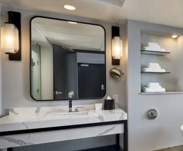 1000, LXRs & Resorts - 34