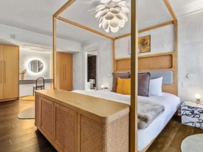 Andra Seattle MGallery Collection - 88