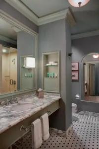 ICON, Autograph Collection - 34