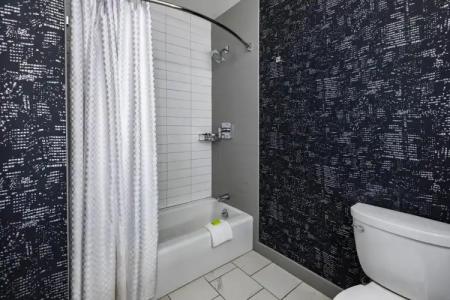 ICON, Autograph Collection - 9