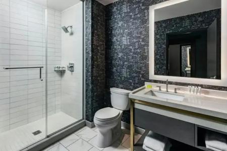 ICON, Autograph Collection - 8