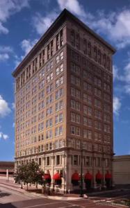 ICON, Autograph Collection