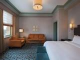 Junior Suite with city view