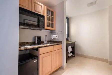 Magnolia Houston, a Tribute Portfolio - 44