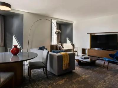 Hyatt Regency Houston - 52